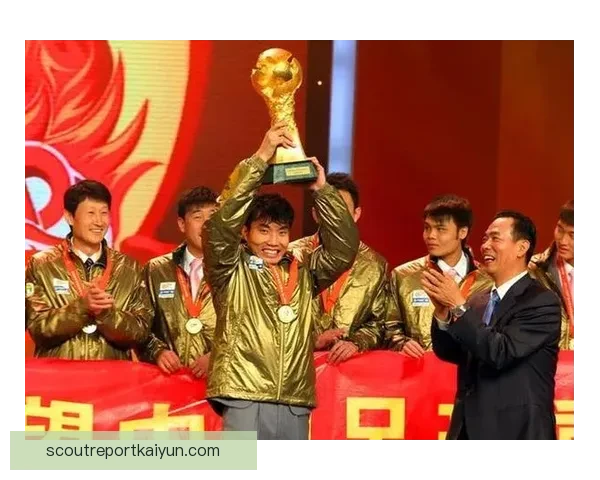 历届足球冠军回顾：各大赛事荣誉榜单与历史总结