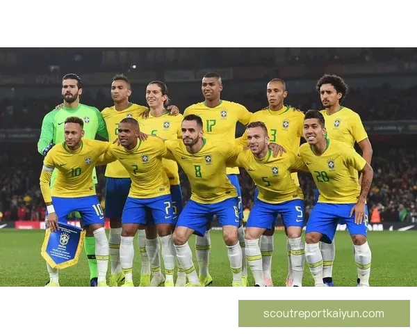 多萨里在近期比赛中展现出强大的足球影响力与表现稳定，备受关注。